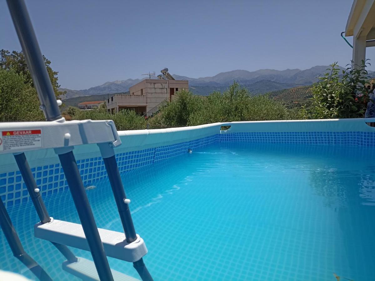 Chania Mini Holiday home *